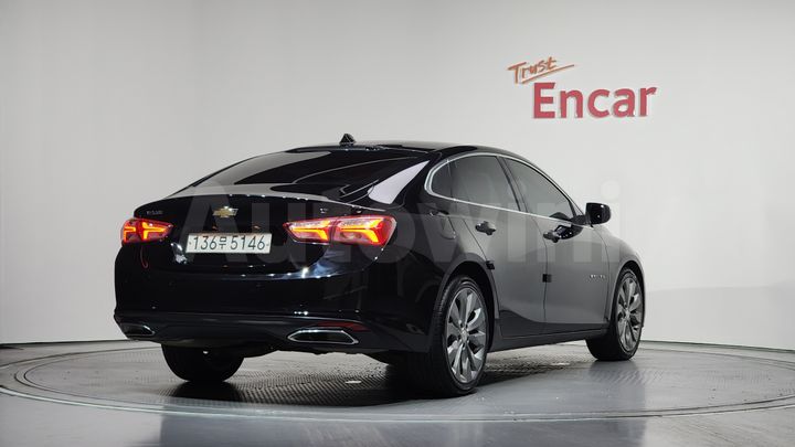 Chevrolet Malibu 2022 — 2