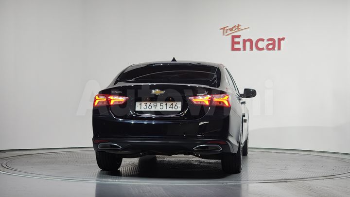 Chevrolet Malibu 2022 — 4