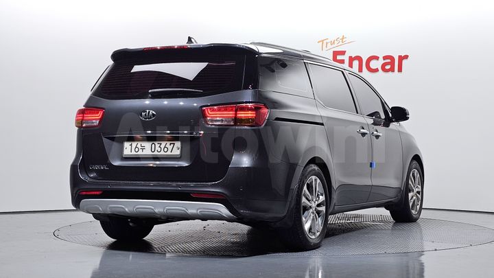 Kia Carnival 2016 — 2