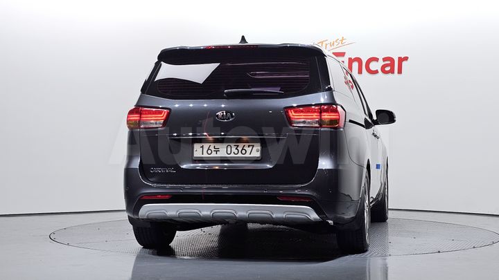 Kia Carnival 2016 — 4