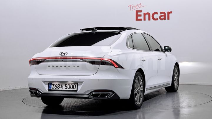 Hyundai Grandeur 2021 — 2