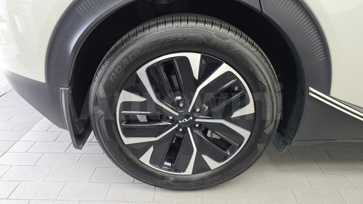 Kia EV6 2022 — 5