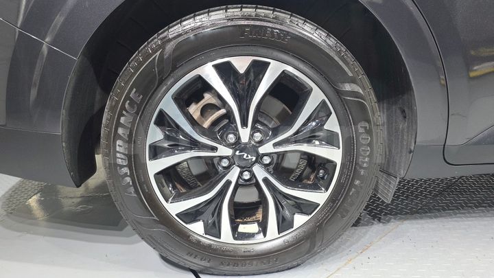 Kia Carnival 2023 — 5