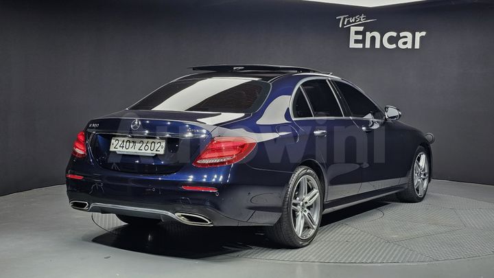 Mercedes-Benz E Class 2020 — 2