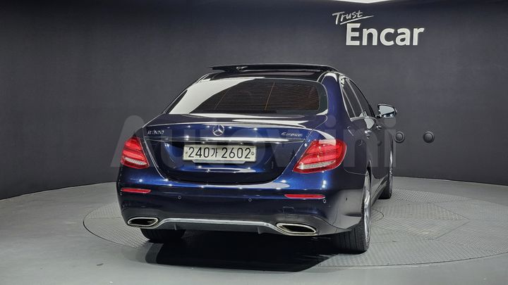 Mercedes-Benz E Class 2020 — 4