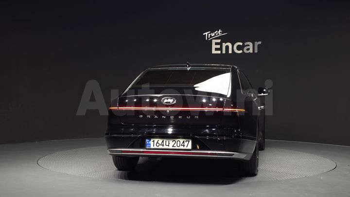Hyundai Grandeur 2023 — 4