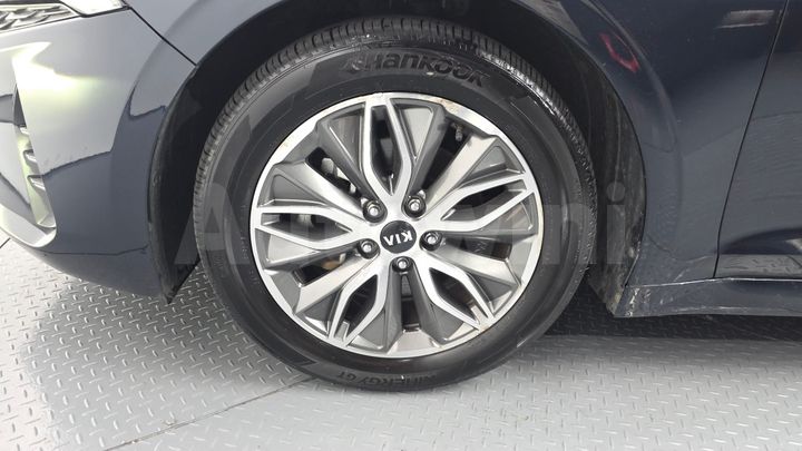 Kia K5 2020 — 5