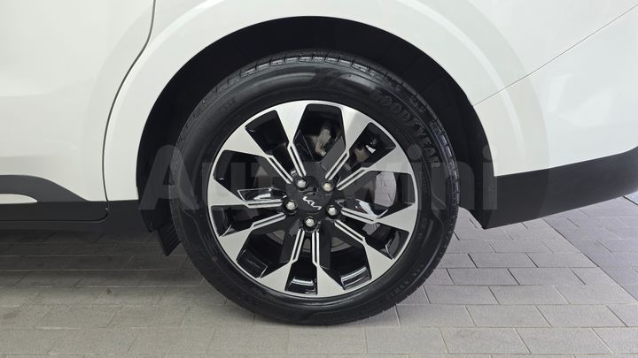 Kia Carnival 2023 — 5