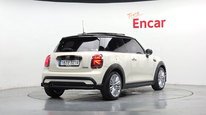 Mini Cooper 2022 — 2