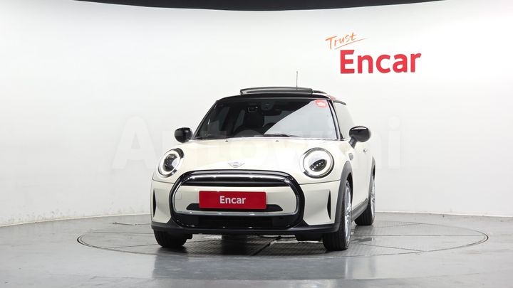 Mini Cooper 2022 — 3