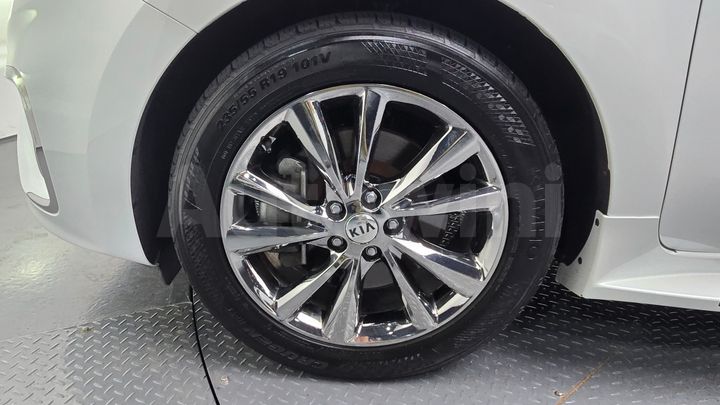 Kia Carnival 2019 — 5