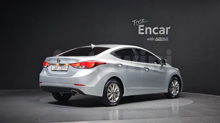 Hyundai Avante 2014 — 2