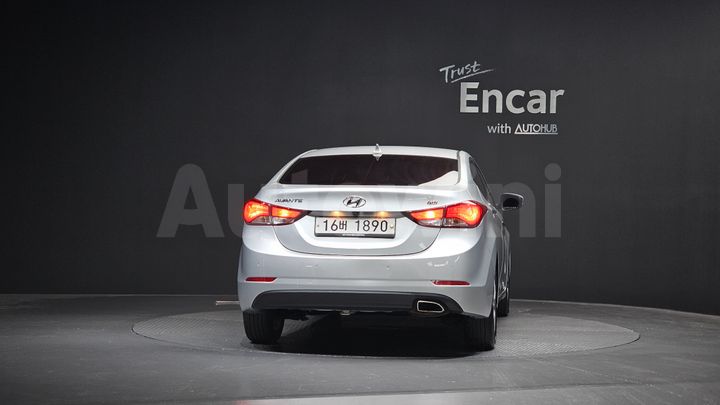 Hyundai Avante 2014 — 4