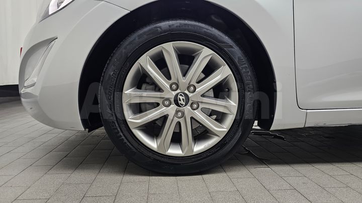 Hyundai Avante 2014 — 5