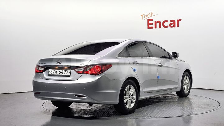 Hyundai Sonata 2012 — 2