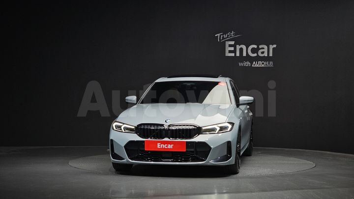 BMW 3 Series 2025 — 3