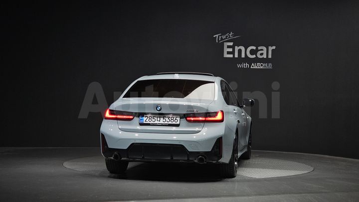 BMW 3 Series 2025 — 4