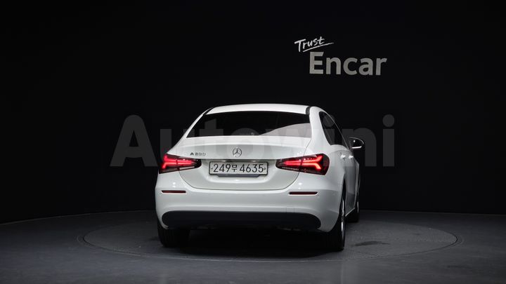 Mercedes-Benz A Class 2020 — 4