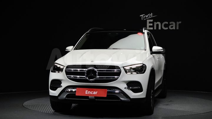 Mercedes Benz GLE Class 2024 — 3