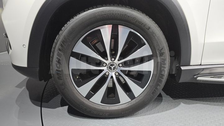 Mercedes Benz GLE Class 2024 — 5