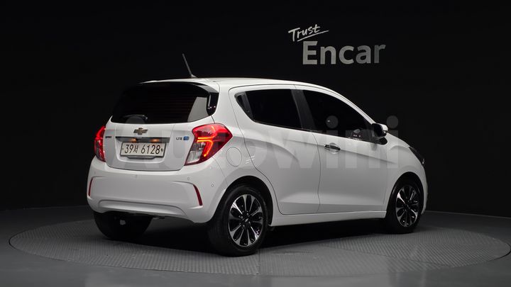 Chevrolet Spark 2017 — 2