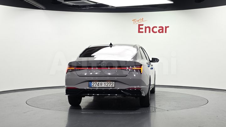 Hyundai Avante 2023 — 4