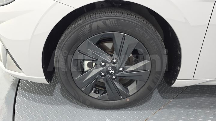 Hyundai Avante 2023 — 5