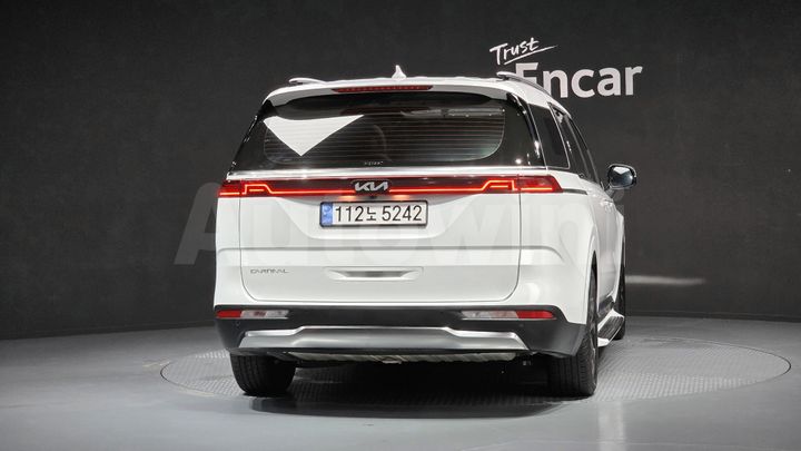 Kia Carnival 2023 — 4