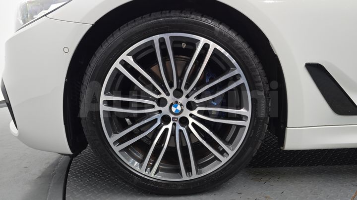 BMW 5 Series 2019 — 4