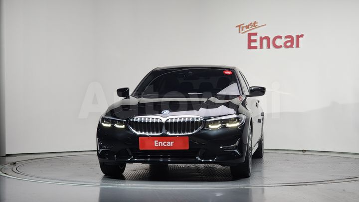 BMW 3 Series 2022 — 3
