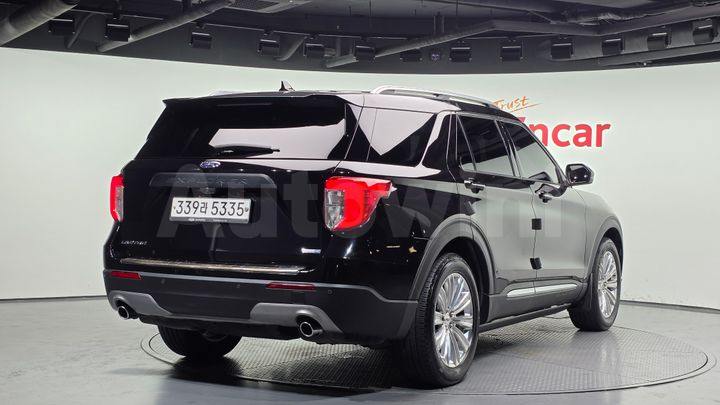 Ford Explorer 2020 — 2