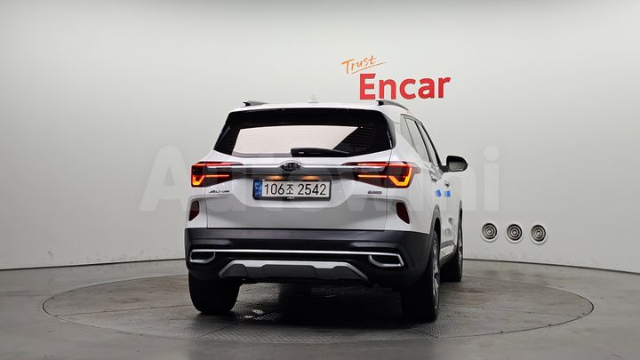 Kia Seltos 2022 — 4