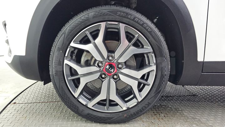 Kia Seltos 2022 — 5