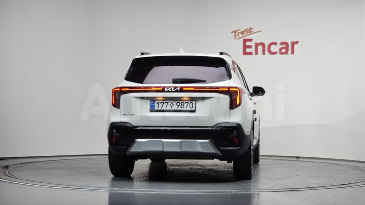Kia Seltos 2023 — 4