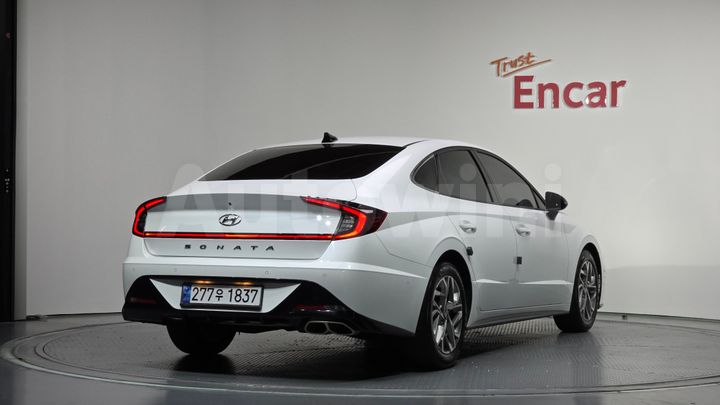 Hyundai Sonata 2022 — 2