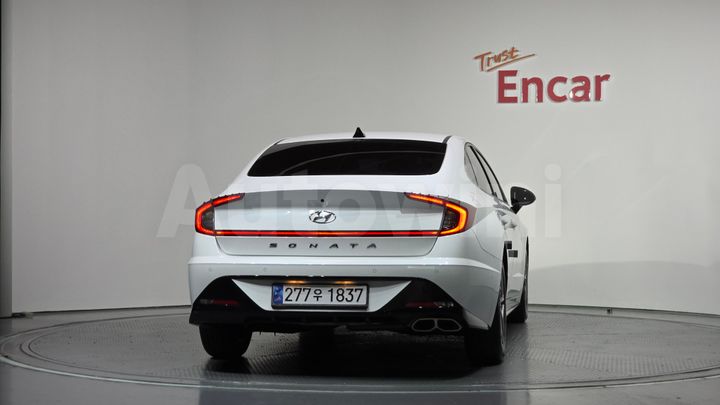 Hyundai Sonata 2022 — 4