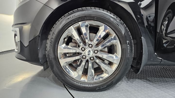 Kia Carnival 2017 — 5