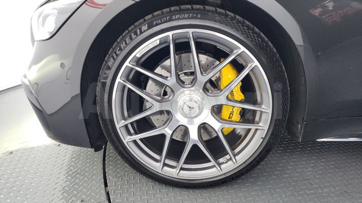 Mercedes-Benz AMG GT 2023 — 5