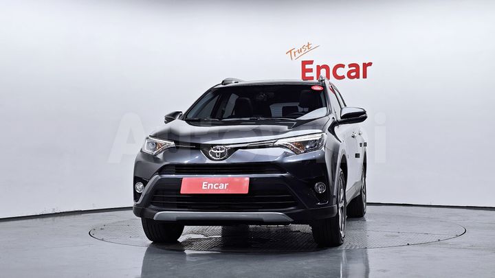 Toyota RAV4 2018 — 3