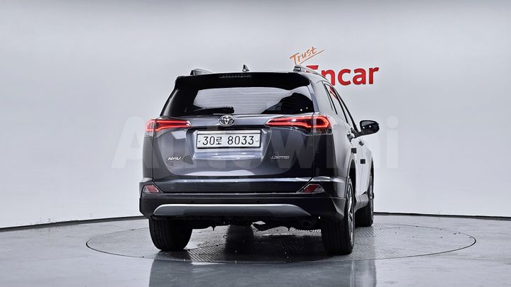 Toyota RAV4 2018 — 4
