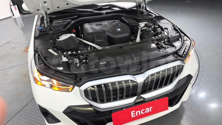 BMW 5 Series 2024 — 5