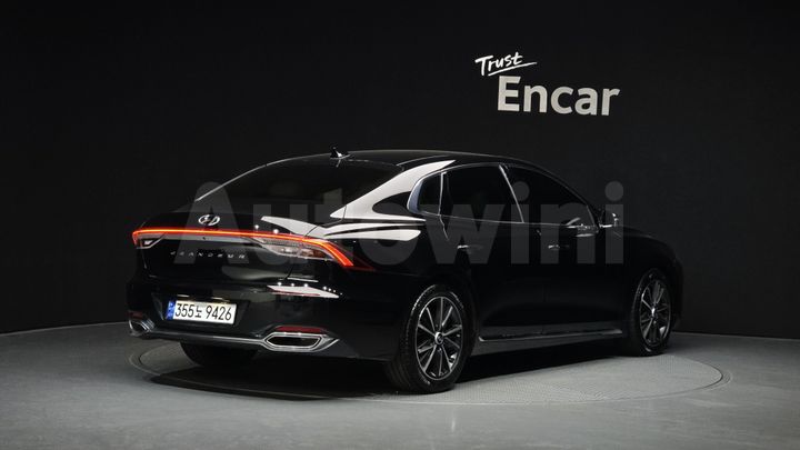 Hyundai Grandeur 2022 — 2