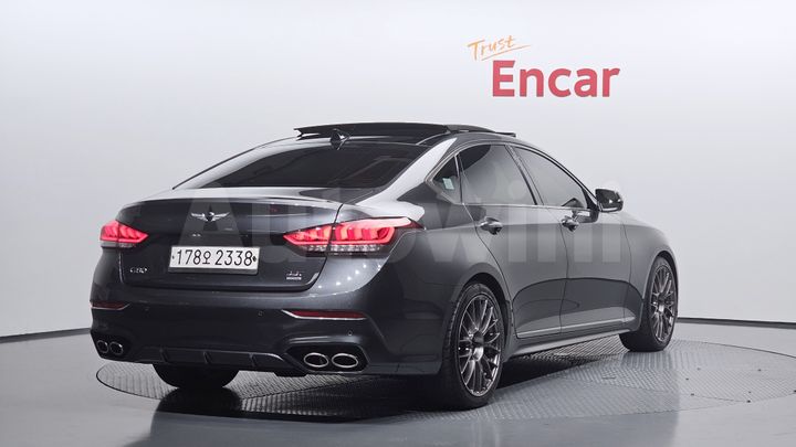 Genesis G80 2018 — 2