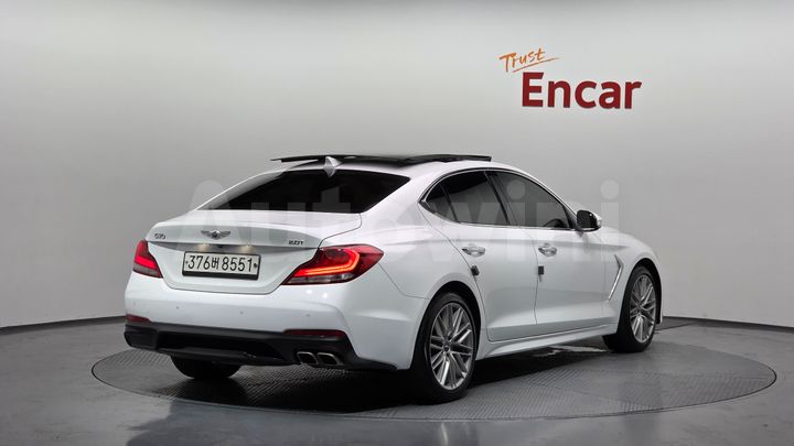 Genesis G70 2020 — 2