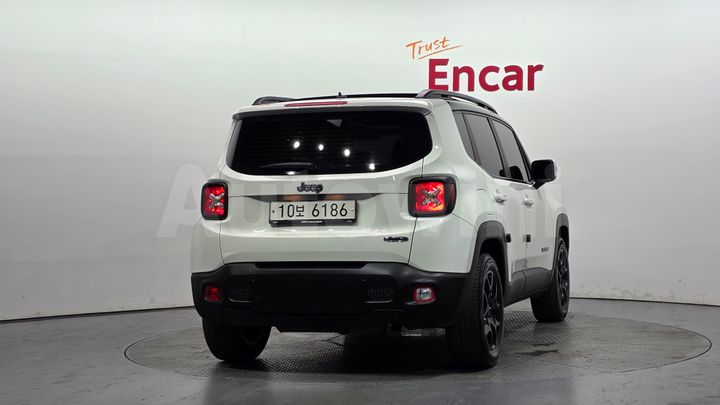 Jeep Renegade 2017 — 3