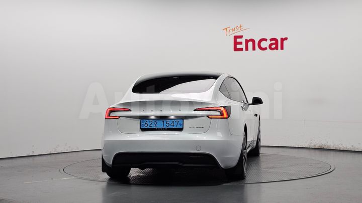 Tesla Model 3 2024 — 4
