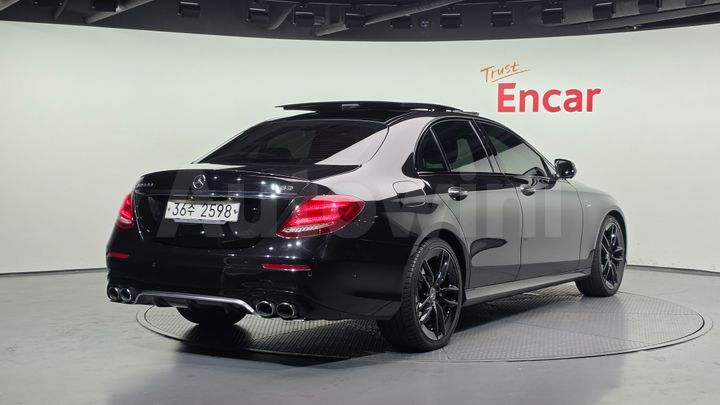 Mercedes-Benz E Class 2019 — 2