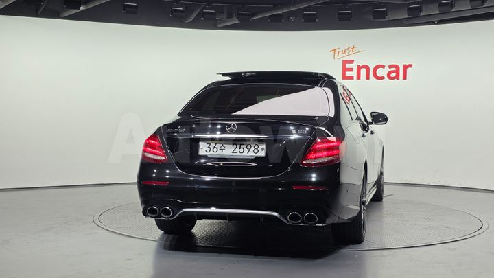 Mercedes-Benz E Class 2019 — 4