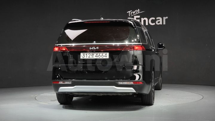 Kia Carnival 2023 — 4