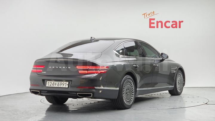 Genesis G80 2022 — 2